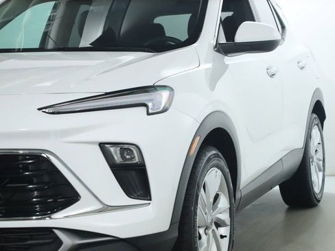 Used 2025 Buick Encore GX Preferred image 5