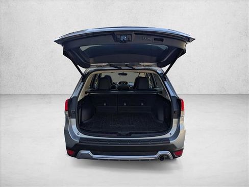 Used 2023 Subaru Forester Touring image 7
