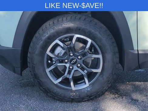 Used 2026 Chevrolet Equinox ACTIV w/ Convenience Package III AWD/4WD image 10