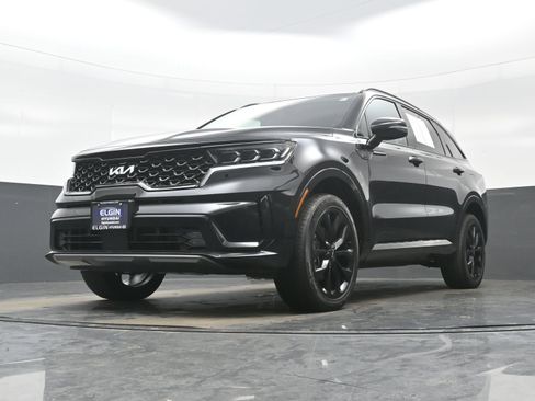 Used 2023 Kia Sorento SX image 30