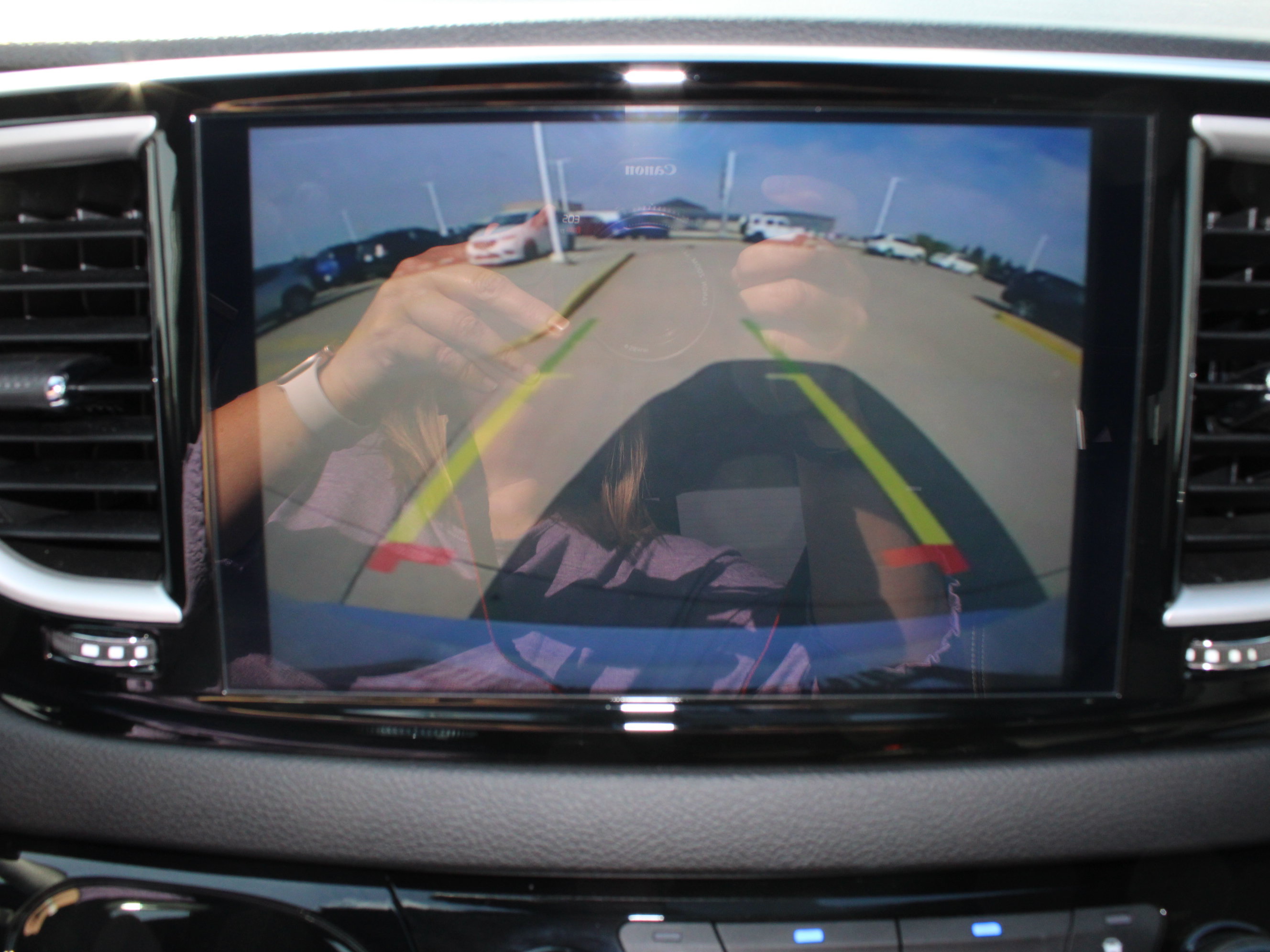 Used 2026 Chrysler Pacifica Select FWD image 24