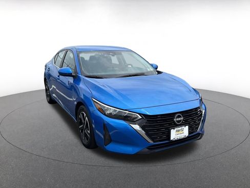 Used 2025 Nissan Sentra SV FWD image 5