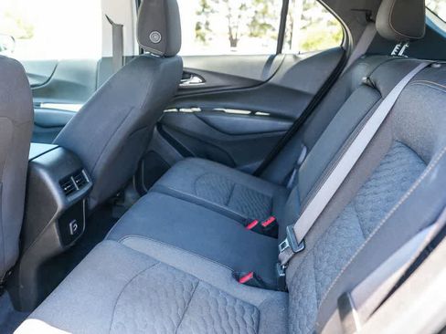 Used 2021 Chevrolet Equinox LT w/ Driver Convenience Package FWD image 18