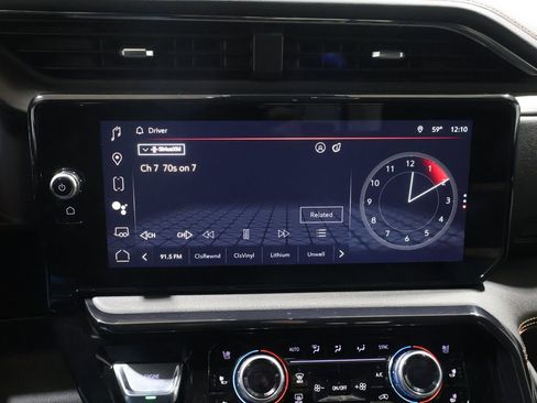 Used 2024 GMC Sierra 1500 AT4 w/ Technology Package image 27