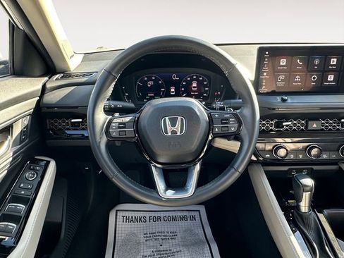Used 2024 Honda Accord Touring image 12
