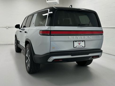 Used 2024 Rivian R1S Adventure Quad AWD/4WD image 8