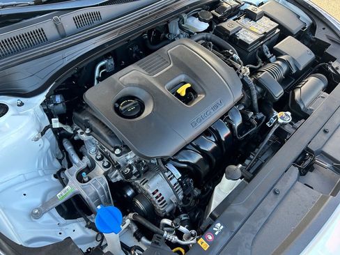 Used 2023 Kia Forte LXS image 30