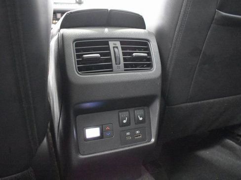 Certified 2023 Nissan Rogue Platinum w/ Platinum Premium Package image 33