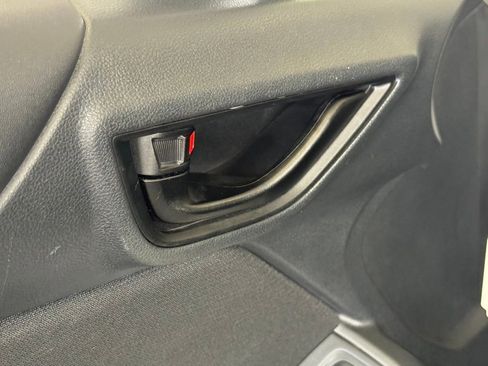 Used 2022 Toyota GR86 w/ ALL Weather Mat Package (TMS) RWD image 11