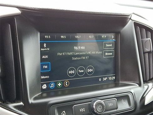 Used 2018 GMC Terrain SLE w/ Driver Convenience Package image 3