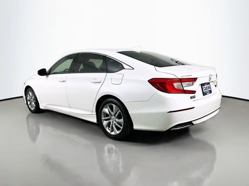 Used 2018 Honda Accord LX image 5