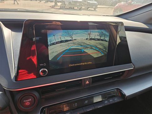 Used 2025 Toyota Prius LE image 22