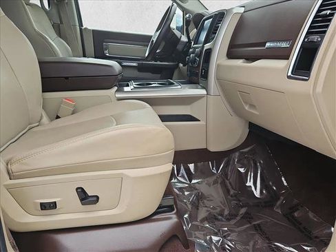 Used 2014 RAM 2500 Laramie w/ Convenience Group image 19