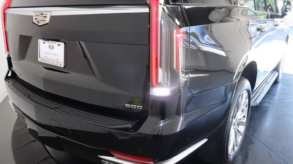 Certified 2024 Cadillac Escalade Premium Luxury w/ Performance Package AWD/4WD image 16