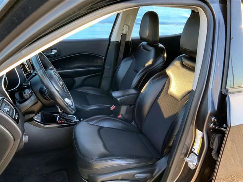 Used 2018 Jeep Compass Altitude image 6