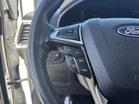 Certified 2022 Ford Edge SEL image 20