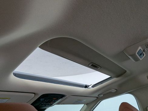 New 2026 Kia Carnival SX FWD image 24
