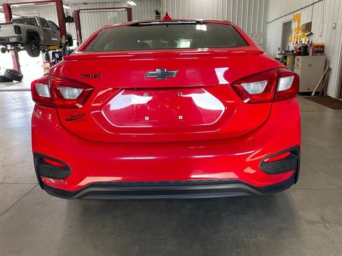 Used 2018 Chevrolet Cruze LT FWD image 7