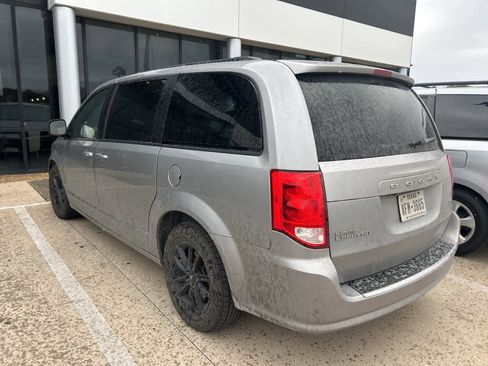 Used 2019 Dodge Grand Caravan GT image 6