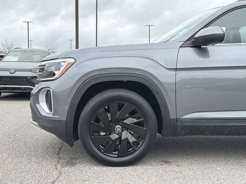 Used 2024 Volkswagen Atlas SE image 10