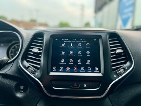 Used 2022 Jeep Cherokee Latitude Lux image 27