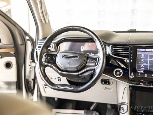 Used 2022 Jeep Grand Wagoneer Series II w/ Premium Group II image 24