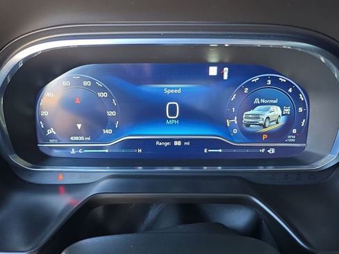 Certified 2023 Chevrolet Tahoe Z71 w/ Luxury Package image 31