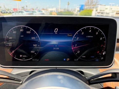 Used 2025 Mercedes-Benz C 300 Sedan image 28