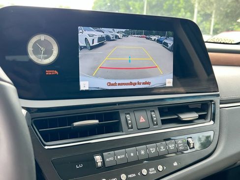 Certified 2024 Lexus ES 350 w/ Premium Package FWD image 16