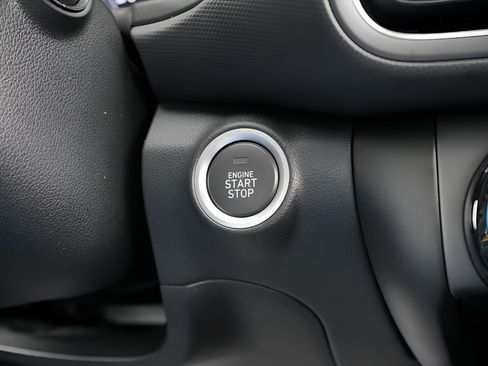 Certified 2023 Hyundai Kona SEL AWD/4WD image 26
