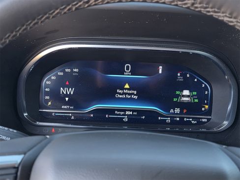 Used 2023 Chevrolet Suburban Z71 w/ Luxury Package image 12