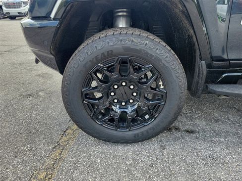 New 2025 GMC Hummer EV 2X image 3