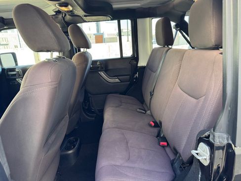 Used 2015 Jeep Wrangler Unlimited Sport w/ Quick Order Package 24S image 21