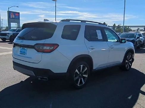 Used 2023 Honda Pilot Elite image 8