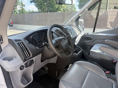 Used 2019 Ford Transit 150 XL RWD image 5