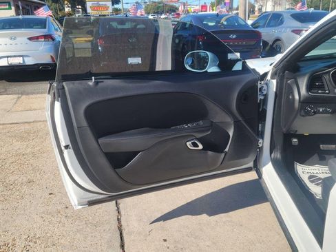Used 2019 Dodge Challenger SXT w/ Blacktop Package image 10
