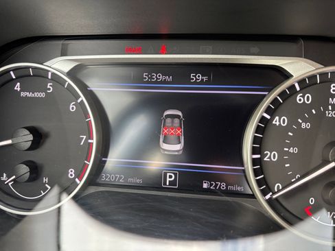 Used 2025 Nissan Sentra SV FWD image 38