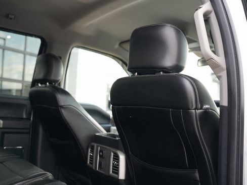 Used 2017 Ford F250 Lariat w/ Chrome Package image 41