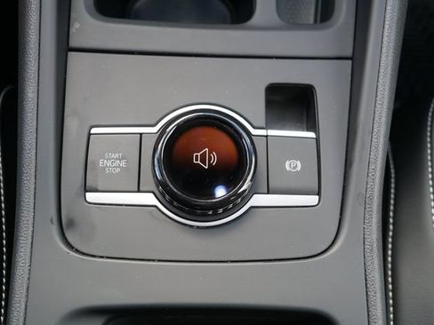 Certified 2026 Volkswagen Tiguan SE R-Line AWD/4WD image 31