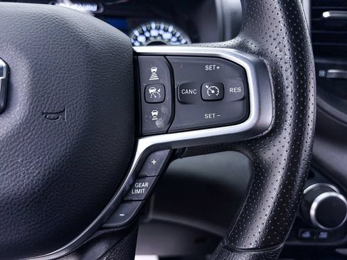 Used 2025 RAM 1500 Warlock AWD/4WD image 29