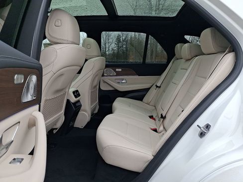 New 2026 Mercedes-Benz GLE 450 4MATIC image 6