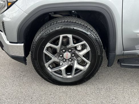 Used 2024 GMC Sierra 1500 SLT w/ SLT Premium Plus Package AWD/4WD image 10