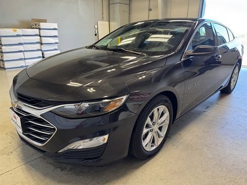 Used 2023 Chevrolet Malibu LT image 3