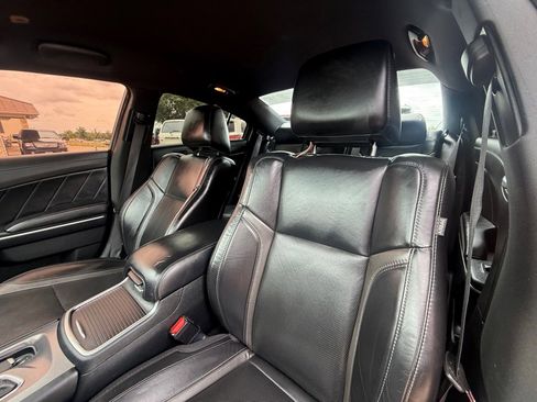 Used 2019 Dodge Charger SXT w/ Plus Group RWD image 17