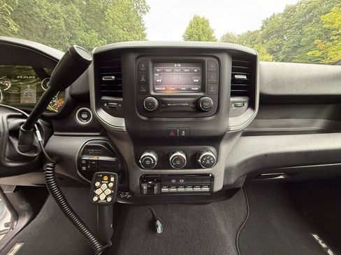 Used 2024 RAM 3500 Tradesman w/ Snow Chief Group AWD/4WD image 18