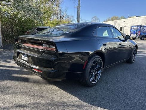 New 2026 Dodge Charger R/T AWD/4WD image 8