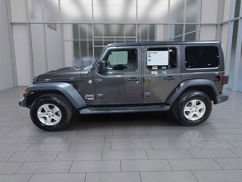 Used 2018 Jeep Wrangler Unlimited Sport S AWD/4WD image 5