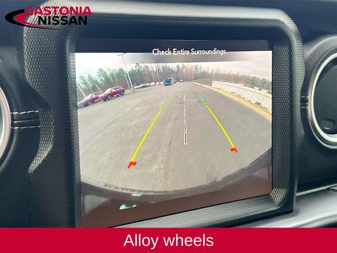 Used 2021 Jeep Wrangler Unlimited Sahara w/ Cold Weather Group image 18