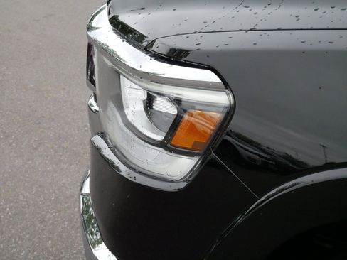 Used 2022 RAM 1500 Laramie AWD/4WD image 16