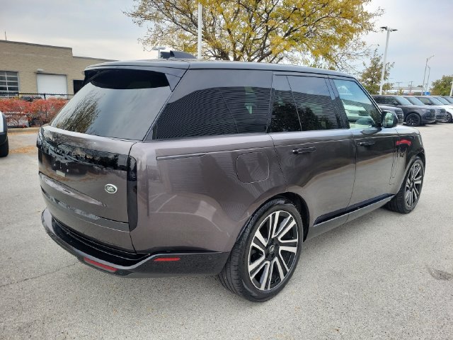 Used 2023 Land Rover Range Rover SE AWD/4WD image 4